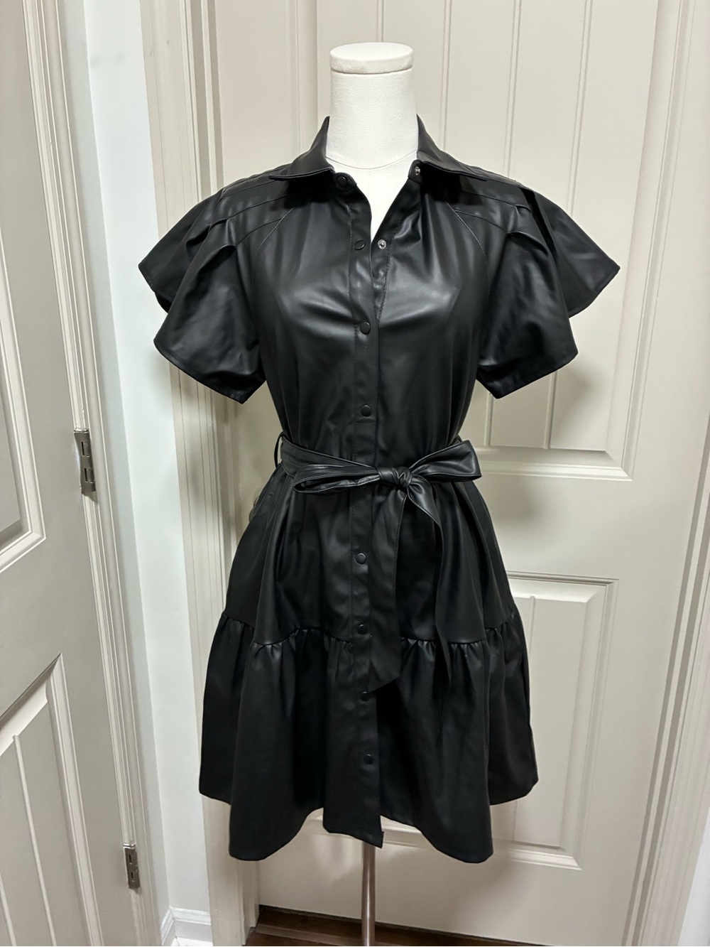 vestique Black Faux Leather Short Sleeve Shirt Dress with Tie Waist